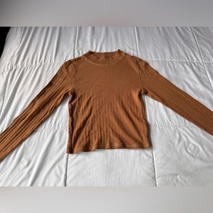 American Eagle brown sweater